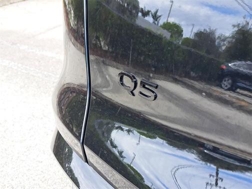 2025 Audi Q5 Premium Plus TFSI quattro S tronic