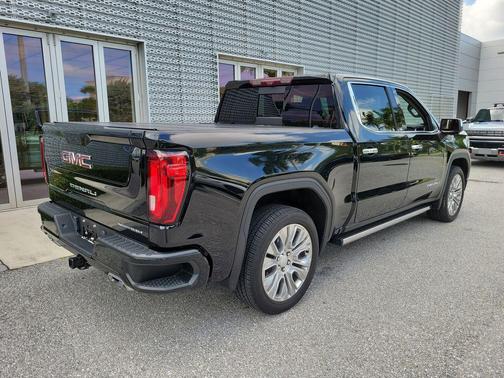 Onyx Black 2022 GMC Sierra 1500 Denali