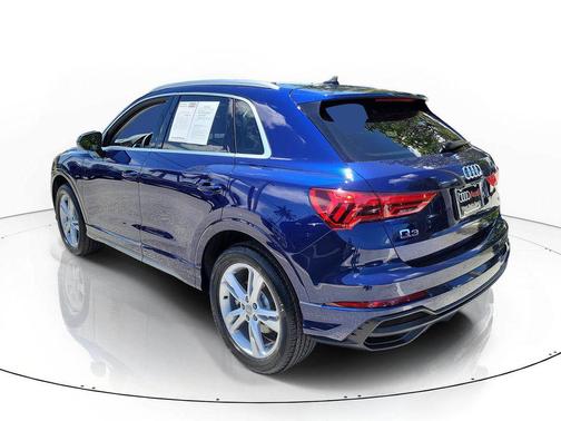 Navarra Blue Metallic 2021 Audi Q3 45 S line Premium Plus