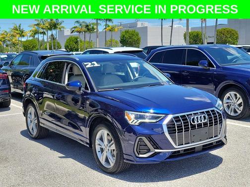 Navarra Blue Metallic 2021 Audi Q3 45 S line Premium Plus