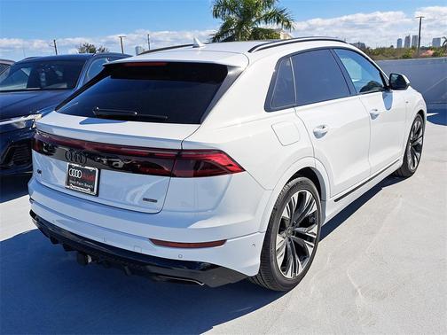 2026 Audi Q8 55 Premium Plus