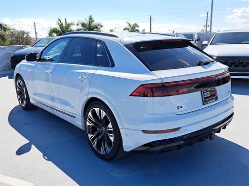 2026 Audi Q8 55 Premium Plus