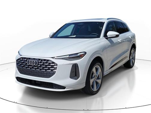 2025 Audi Q5 Premium Plus