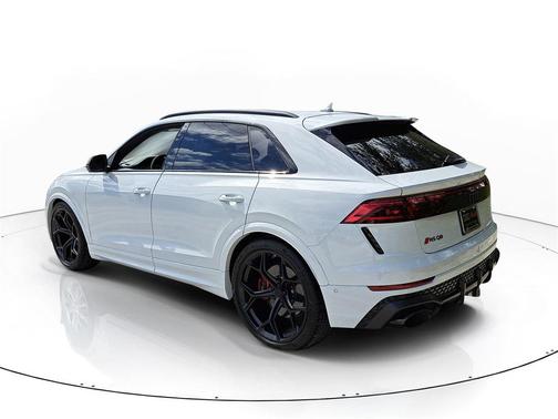 2026 Audi RS Q8 4.0T