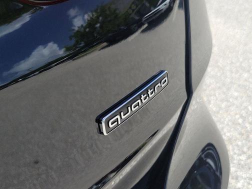 Mythos Black Metallic 2025 Audi Q3 45 S line Premium Plus