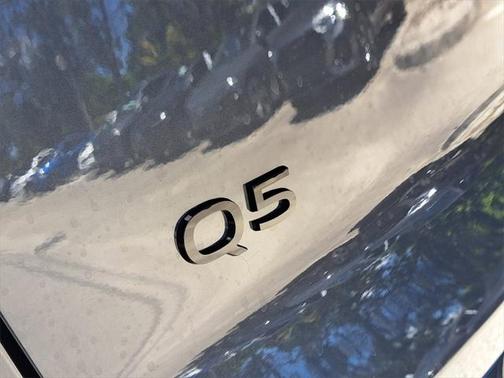 2025 Audi Q5 Premium