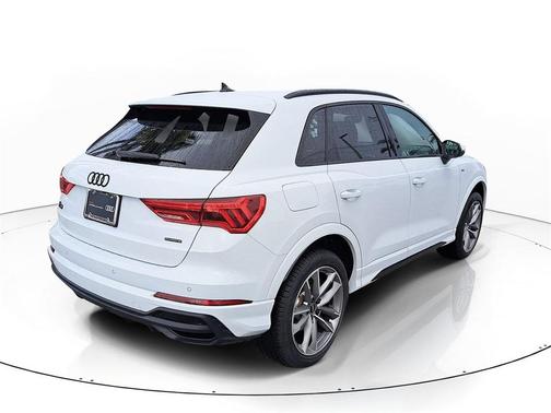 2023 Audi Q3 45 S line Premium Plus