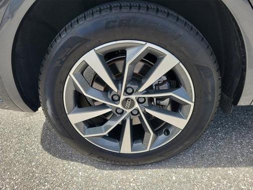 2024 Audi Q5 45 S line Premium