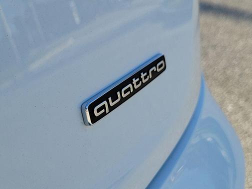 2024 Audi Q5 45 S line Premium