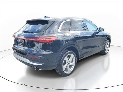 2025 Audi Q5 Premium Plus