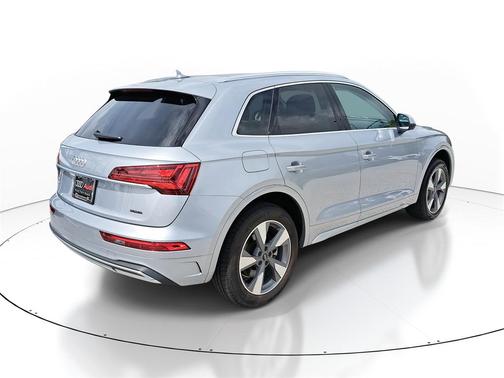 2023 Audi Q5 40 Premium Plus