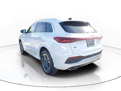 2025 Audi Q5 Premium TFSI quattro S tronic