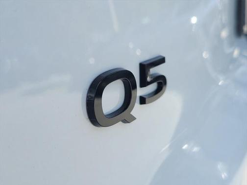 2025 Audi Q5 Premium Plus