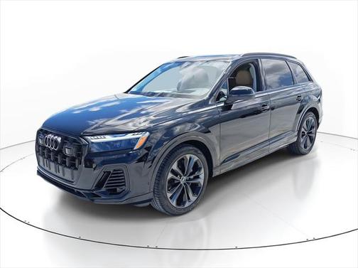 2025 Audi Q7 55 Prestige