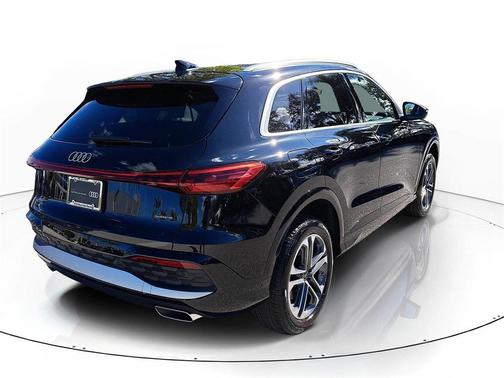 2025 Audi Q5 Premium TFSI quattro S tronic