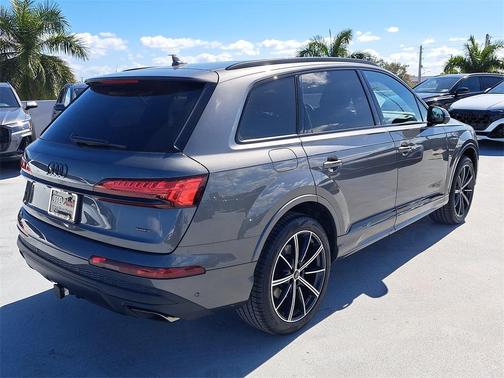 2026 Audi Q7 45 Premium Plus