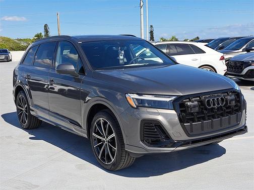 2026 Audi Q7 45 Premium Plus