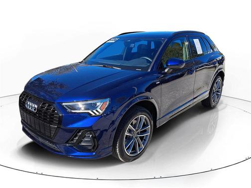 2025 Audi Q3 Premium 45 TFSI S line quattro Tiptronic