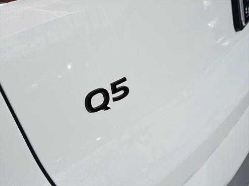 2025 Audi Q5 Premium
