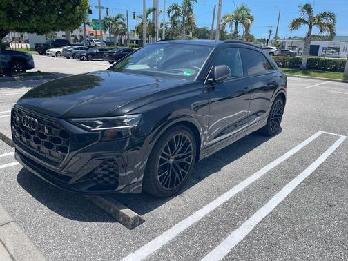 Mythos Black Metallic 2026 Audi SQ8 4.0T Prestige