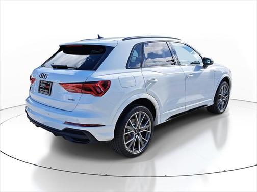 2025 Audi Q3 45 S line Premium Plus