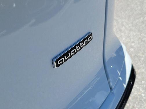 Glacier White Metallic 2026 Audi Q3 TFSI quattro S tronic