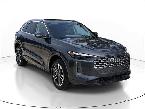 2025 Audi Q5 Premium