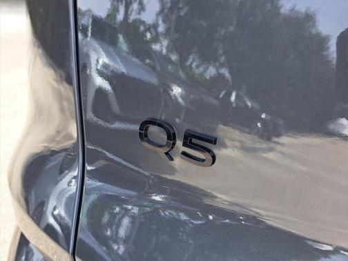 2025 Audi Q5 Premium
