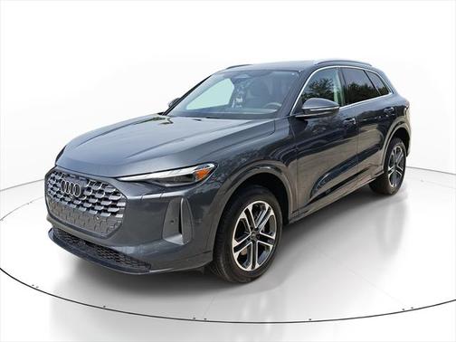 2025 Audi Q5 Premium