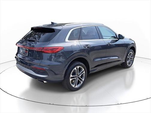 2025 Audi Q5 Premium