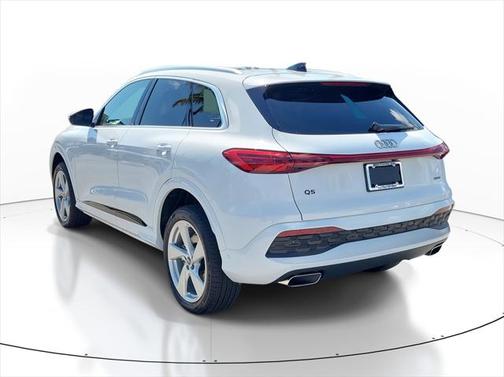 2025 Audi Q5 Premium Plus