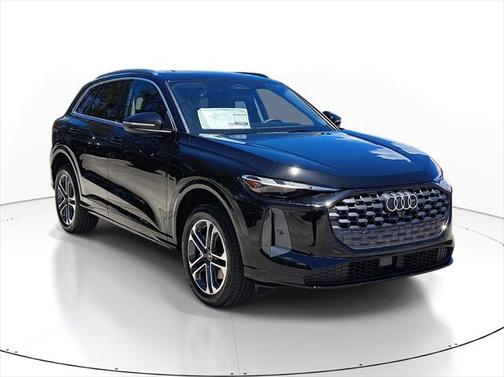 2025 Audi Q5 Premium