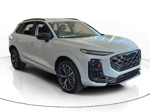 2026 Audi Q3 S line