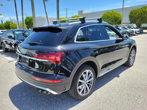 Mythos Black Metallic 2022 Audi SQ5 3.0T Premium Plus