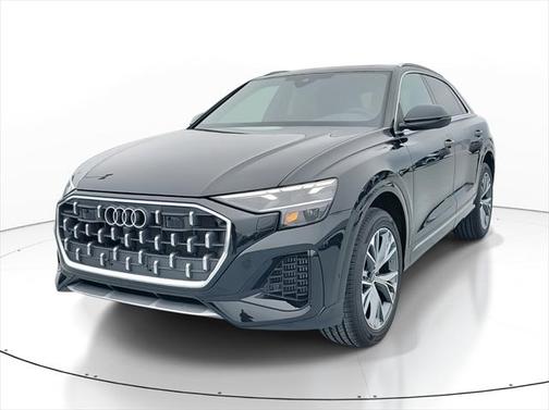 2025 Audi Q8 55 Premium