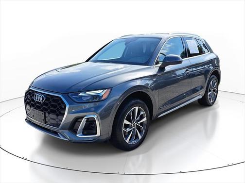2024 Audi Q5 45 S line Premium