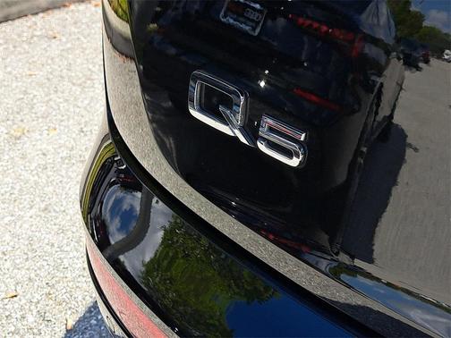 2023 Audi Q5 45 S line Prestige