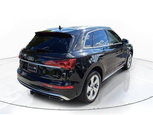 2023 Audi Q5 45 S line Prestige