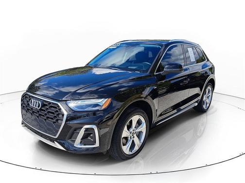 2023 Audi Q5 45 S line Prestige