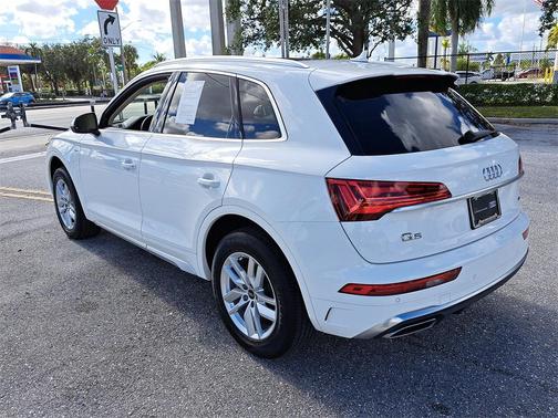 2023 Audi Q5 45 S line Premium