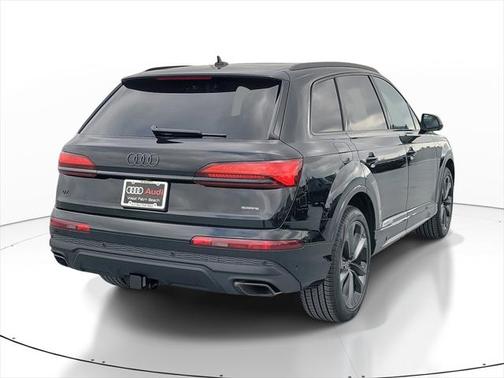 2025 Audi Q7 55 Premium Plus
