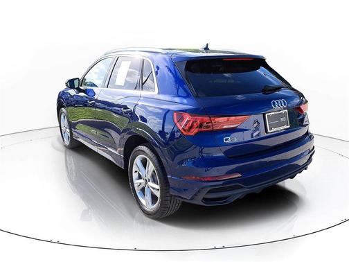 2023 Audi Q3 Premium 45 TFSI S line quattro Tiptronic