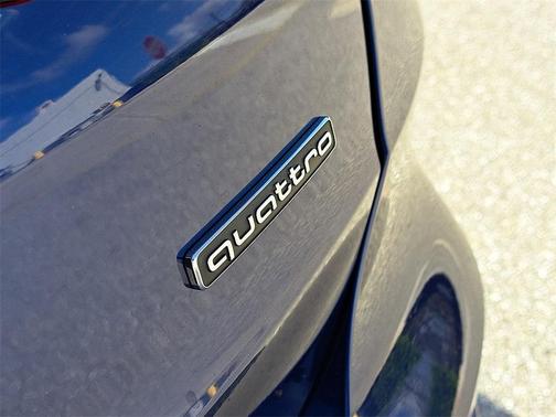 2023 Audi Q3 Premium 45 TFSI S line quattro Tiptronic