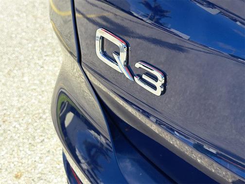 2023 Audi Q3 Premium 45 TFSI S line quattro Tiptronic