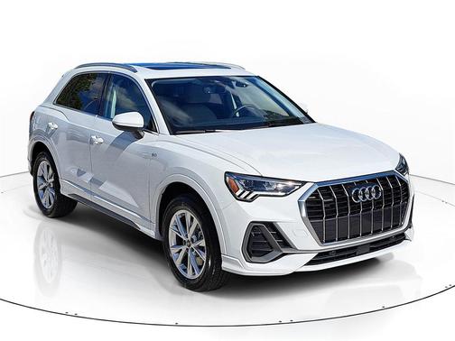 2025 Audi Q3 Premium 45 TFSI S line quattro Tiptronic