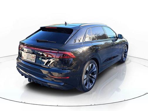 2026 Audi Q8 55 Premium Plus