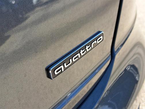 2026 Audi Q8 55 Premium Plus