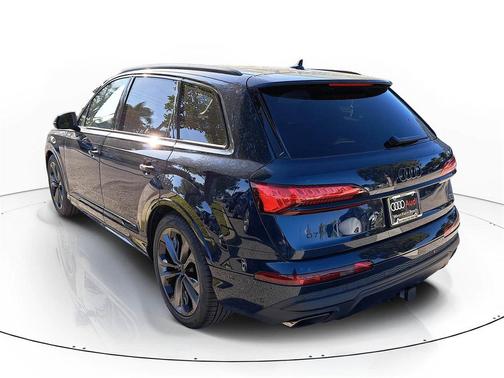 2026 Audi Q7 55 Premium Plus