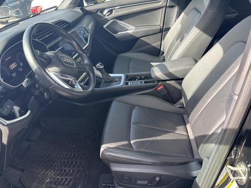 2022 Audi Q3 45 S line Premium Plus