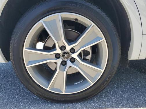 2025 Audi Q5 45 S line Premium